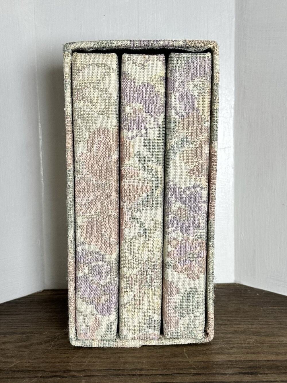 1990s Vintage Fabric Floral Tapestry 3 Book Photo Album Set In Case 30 pics each - Picture 1 of 6